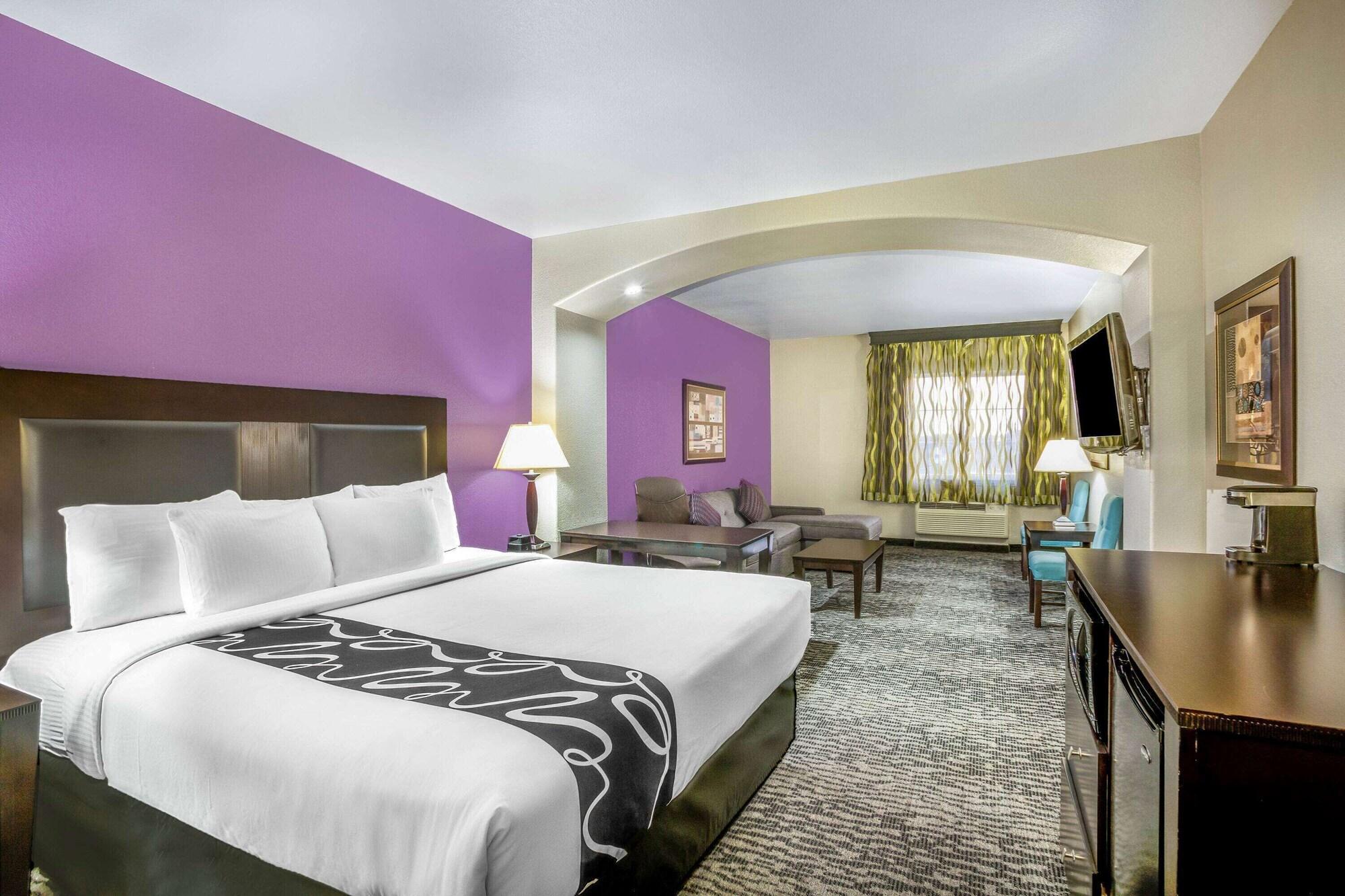La Quinta By Wyndham Kyle - Austin South Hotel Exterior photo