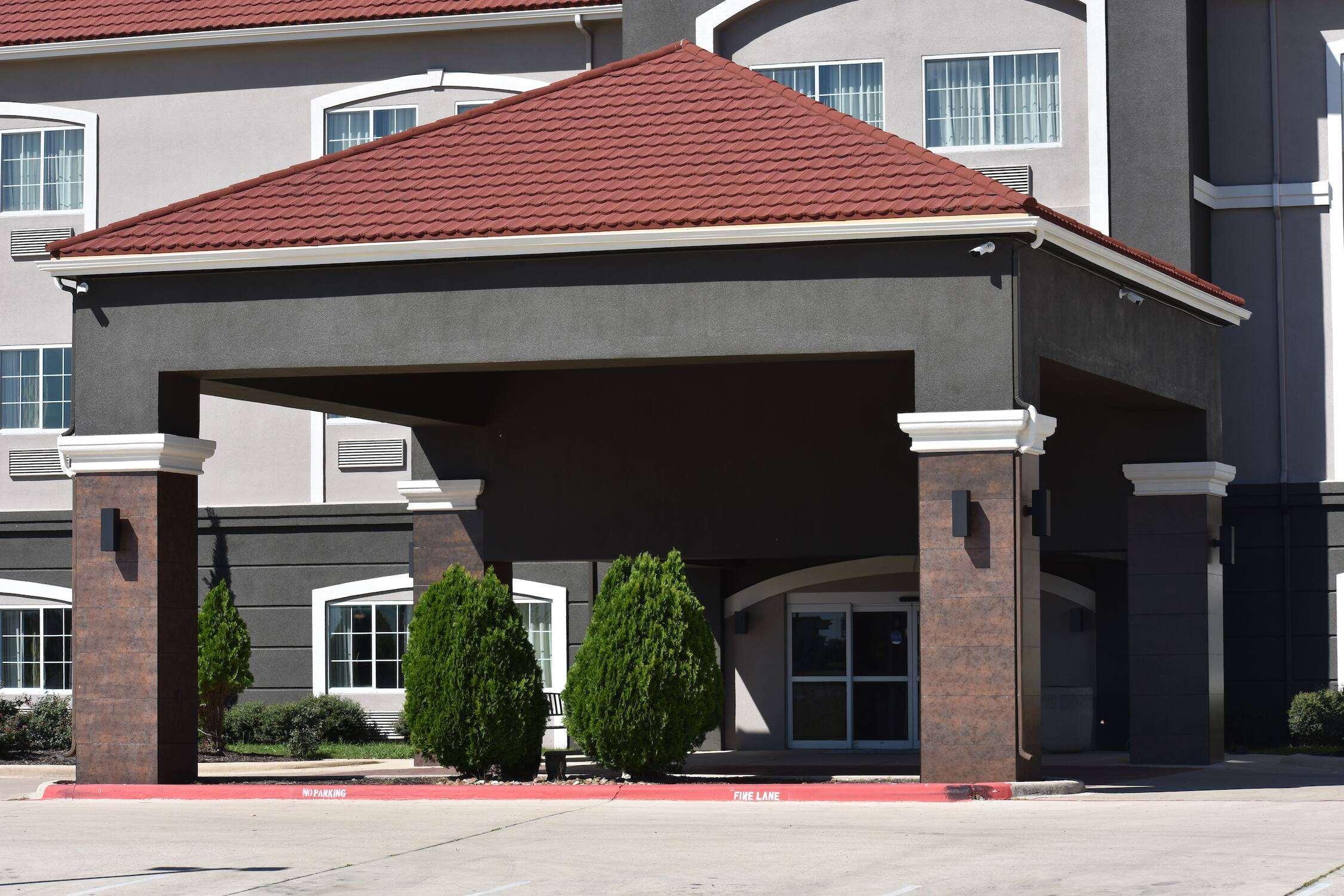 La Quinta By Wyndham Kyle - Austin South Hotel Exterior photo
