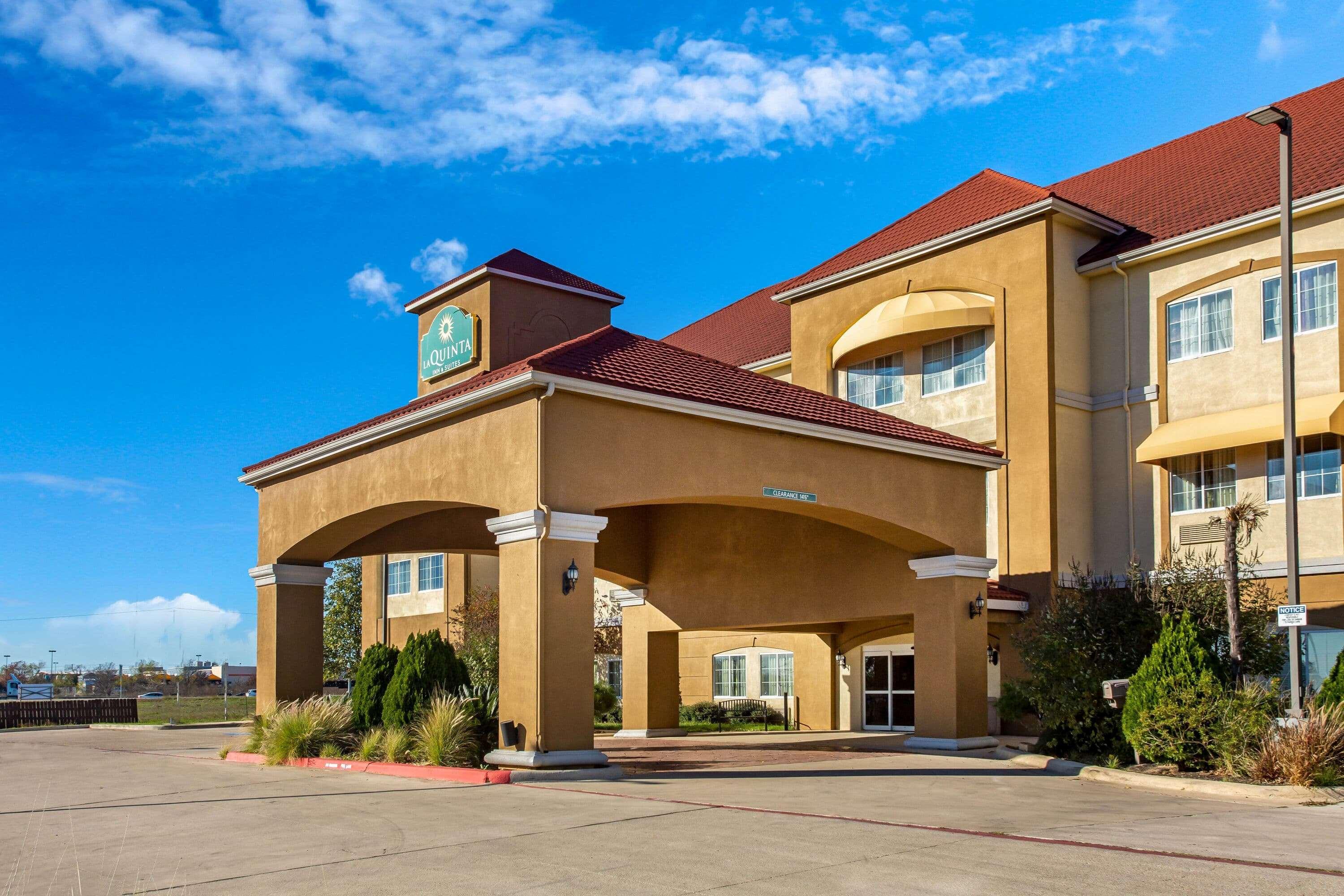 La Quinta By Wyndham Kyle - Austin South Hotel Exterior photo