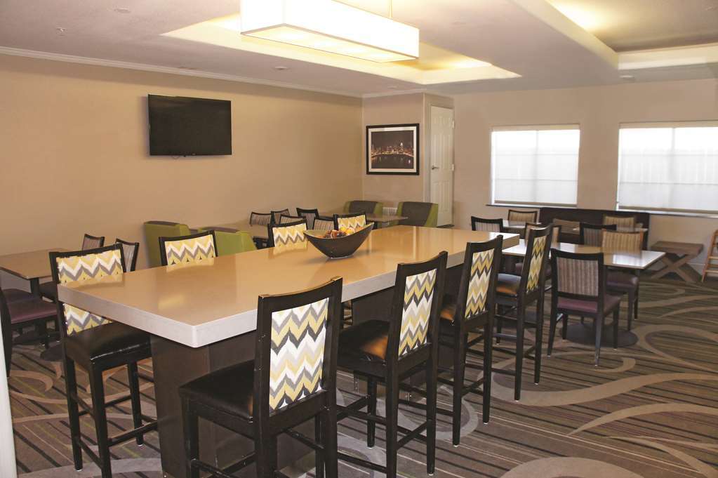 La Quinta By Wyndham Kyle - Austin South Hotel Facilities photo