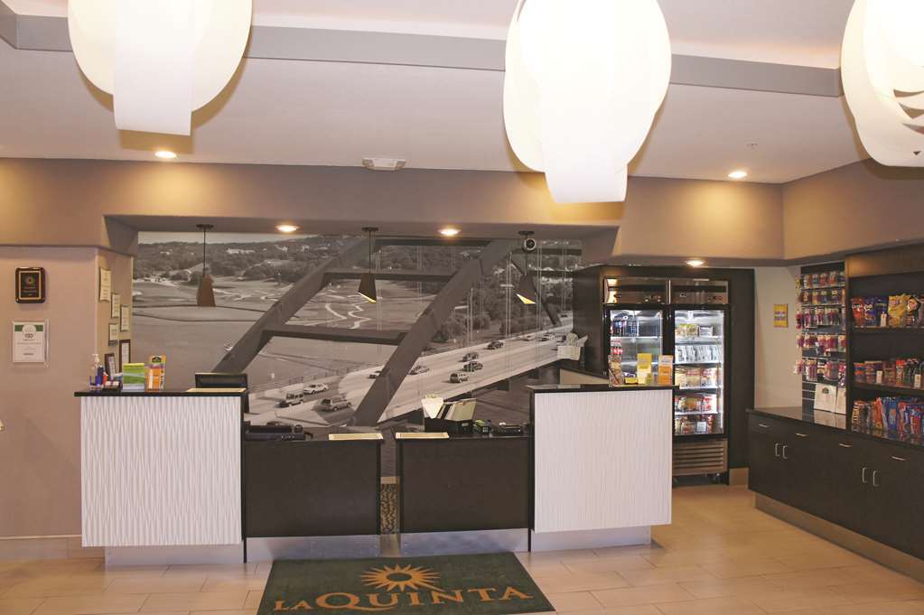 La Quinta By Wyndham Kyle - Austin South Hotel Interior photo